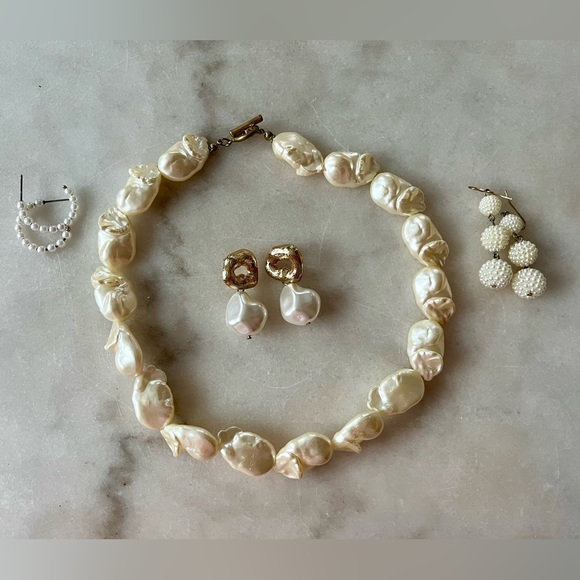 H&M Francesca’s Irregular faux pearls balls and hoop earrings & necklace LOT - Picture 8 of 17